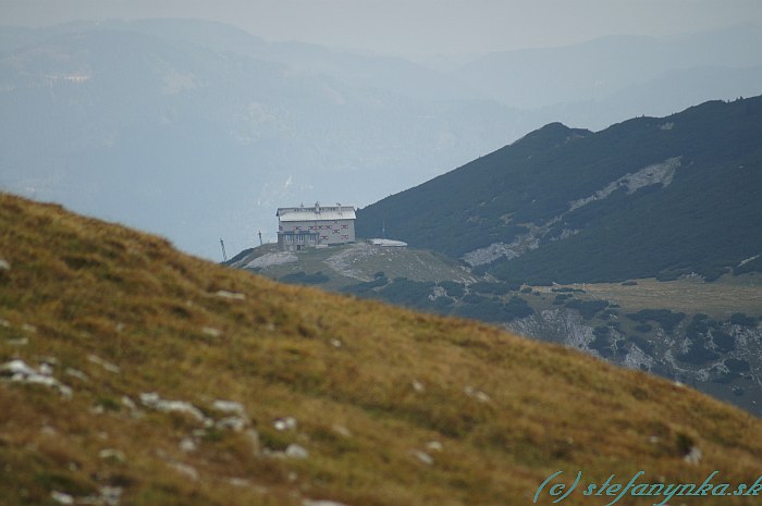 Chata Habsburg Haus z cesty medzi Heukuppe a chatou Karl Ludwig Haus