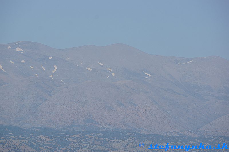 Psiloritis zo Stroumboulasu (24 km vzdušnou čiarou)