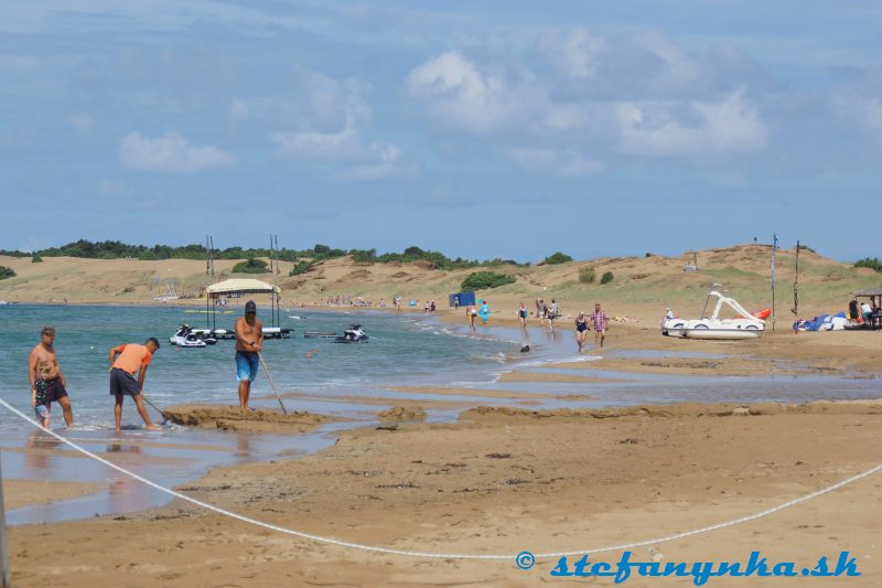 Stredisko vodných radostí na Issos Beach