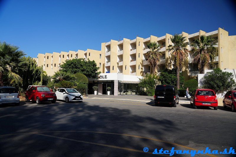 Dolphin Bay hotel