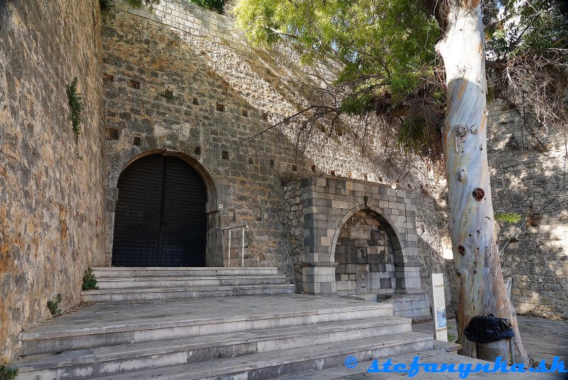 Benátska brána sv. Juraja, Heraklion, Kréta (st. George venetian gate) Benátska brána sv. Juraja, Heraklion, Kréta (st. George venetian gate)