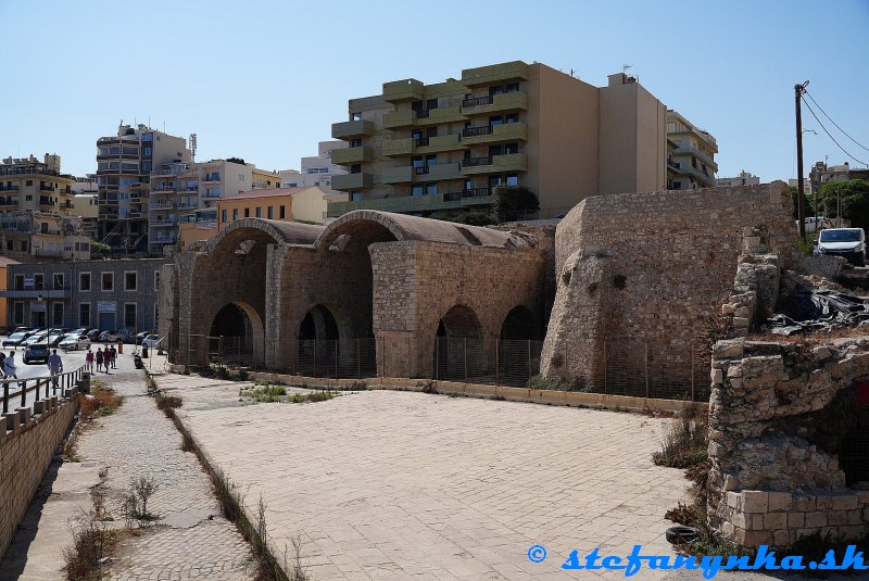 Benátska lodenica, Heraklion, Kréta (Venetian Shipyards) Benátska lodenica, Heraklion, Kréta (Venetian Shipyards)