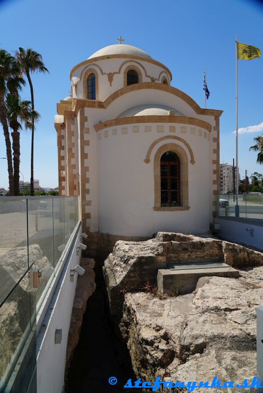 Larnaka. Kostol Faneromeni - krypta Larnaka. Kostol Faneromeni - krypta