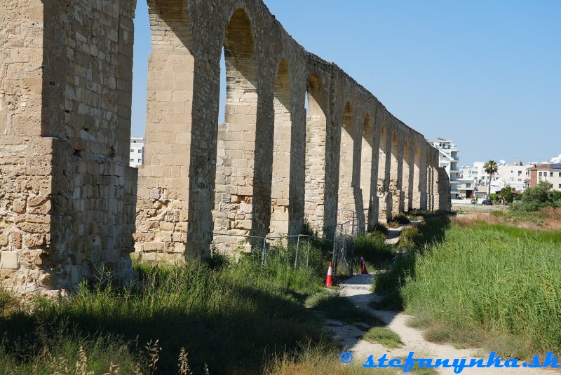 Larnaka - Aquadukt Kamares Larnaka - Aquadukt Kamares