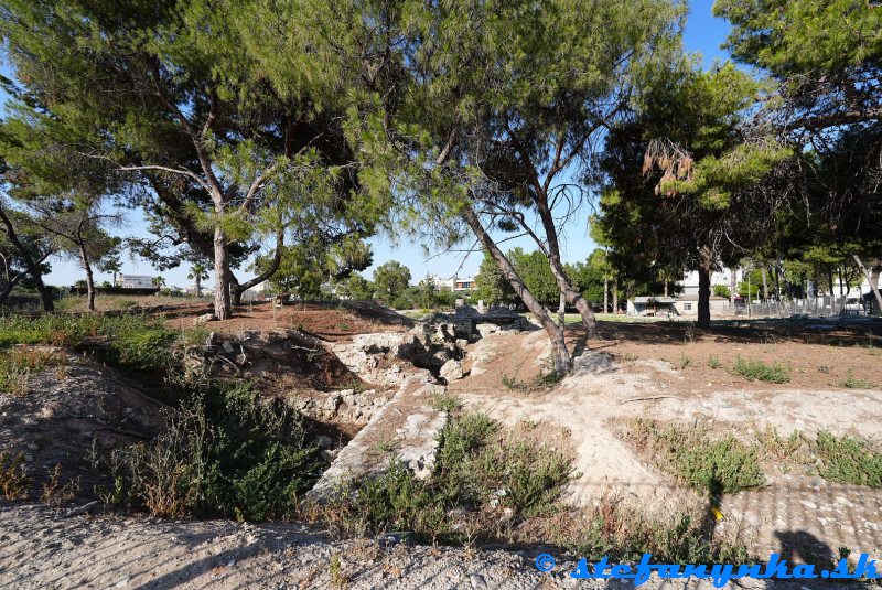 Larnaka - Kition Bamboula - archeologické nálezisko Larnaka - Kition Bamboula - archeologické nálezisko