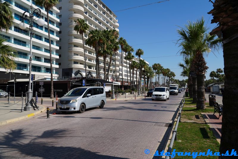 Larnaka - Finikoudes Larnaka - Finikoudes