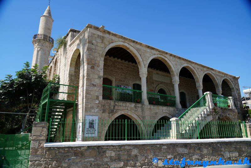 Larnaka. Mešita Djami Kebir Mosque Larnaka. Mešita Djami Kebir Mosque
