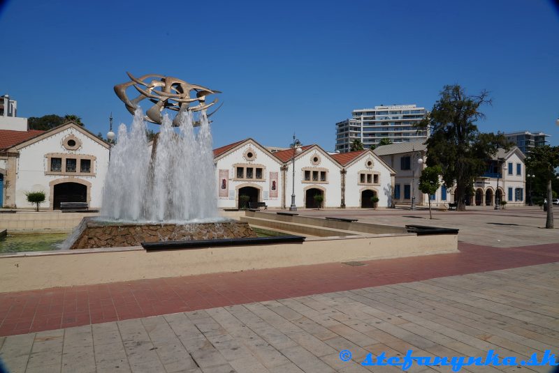Larnaka. Námestie Európy Larnaka. Námestie Európy