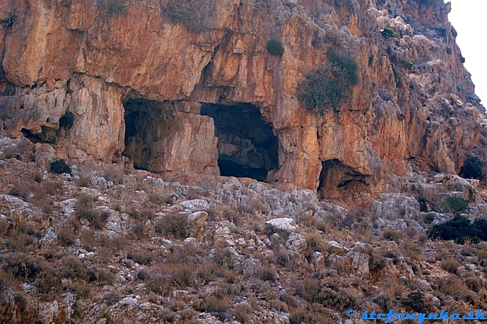 Deads gorge a ementálové skaly