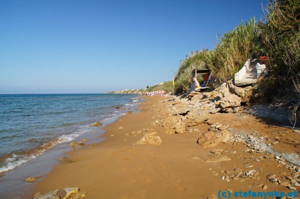 Agios Georgios south - pláž Alex