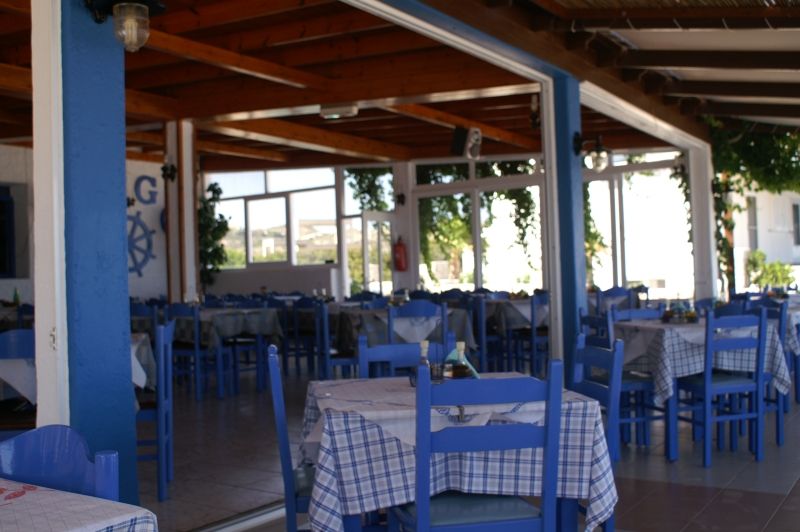 Kamari, taverna