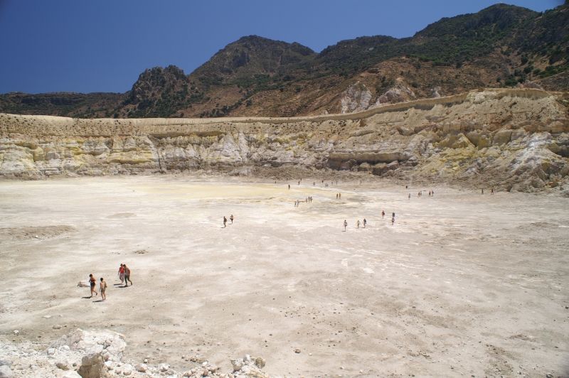 Nisyros. Pohľad na kráter Stefanos