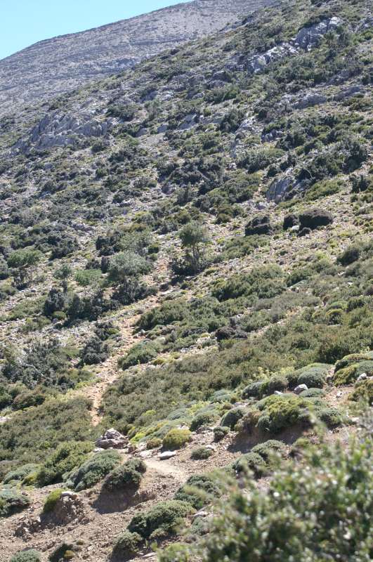 Planina Nida - chodník na Psiloritis. Začiatok chodníka na Psiloritis