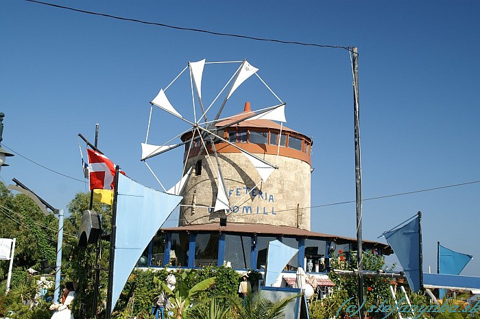 Rodos, Ialysos. Kafeteria windmill v stredisku Ialysos