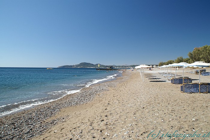 Rodos, pláž pri hoteli Colossus beach vo Faliraki