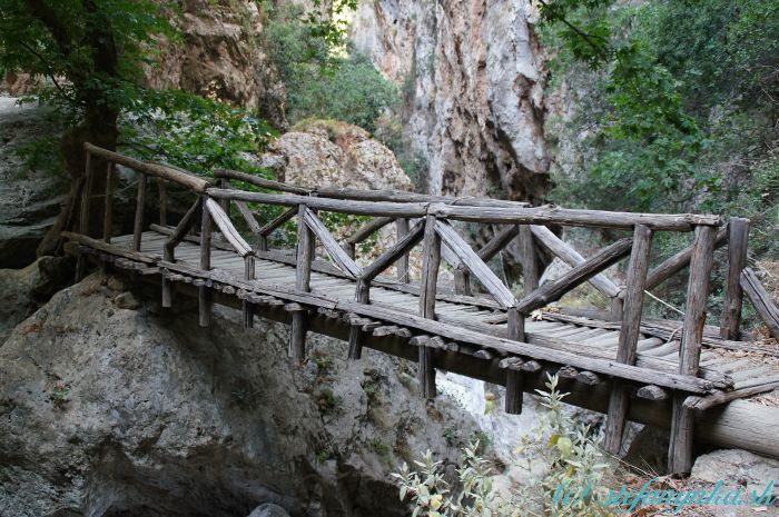 Roklina Agios Antonios, Kréta so Stefanynkou