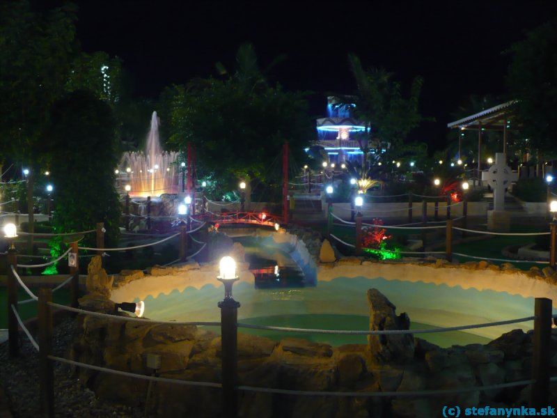 Argassi, Zakyntos. Minigolf