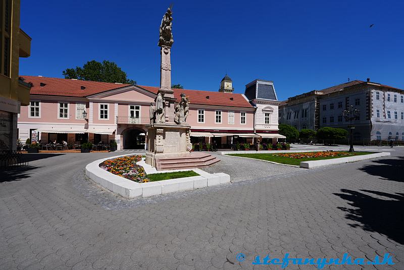 Komárno - Trojičný stĺp Komárno - Trojičný stĺp