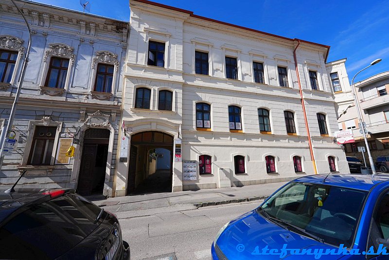 Nitra
