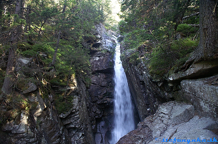 Obrovský vodopád