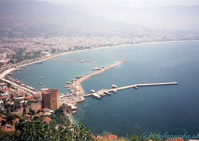 Hrad Alanya. Pohľad na prístav