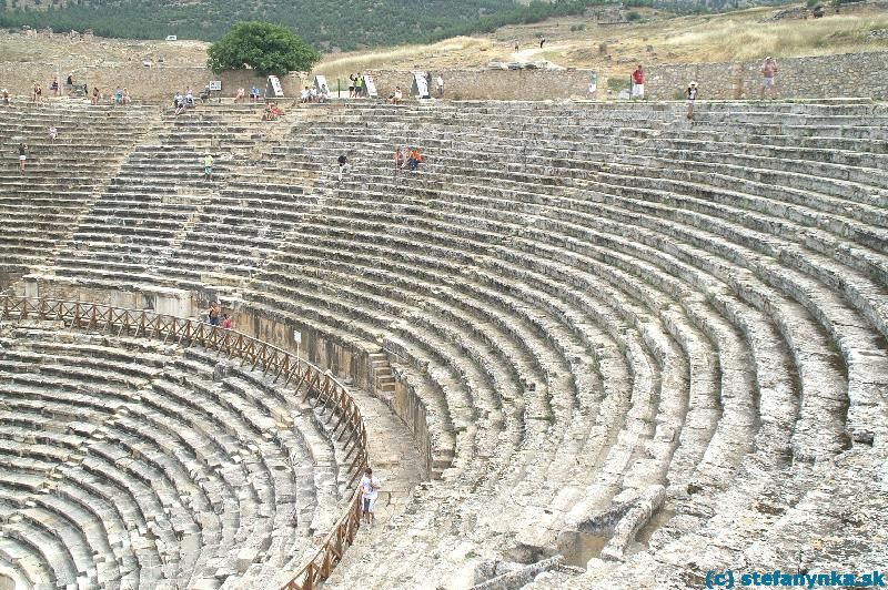 Hierapolis - theatro