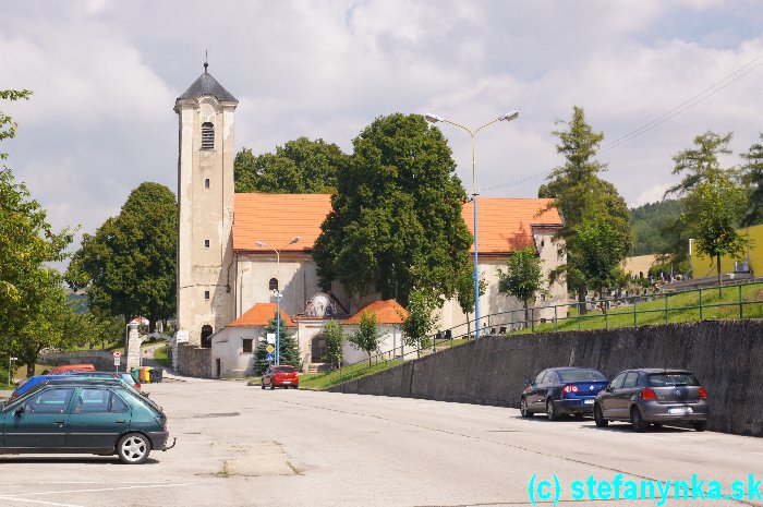 Brezová pod Bradlom - kostol