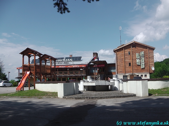 Hotel Partizán - v podstate maxi zemľanka