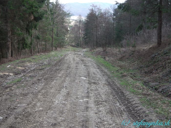 Začiatok dediny Lysá pod Makytou