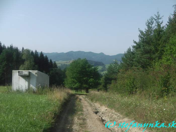 Nad Ovčiarskom. Klimatizácia nefungovala, dokonca už ani dvere netesnili