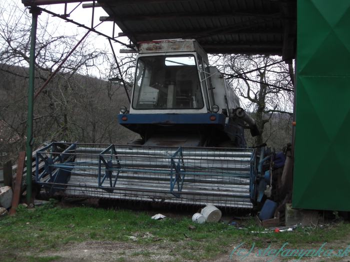 Ošmek. Tak tohto z toho bordelu nevytiahnu ani zlodeji