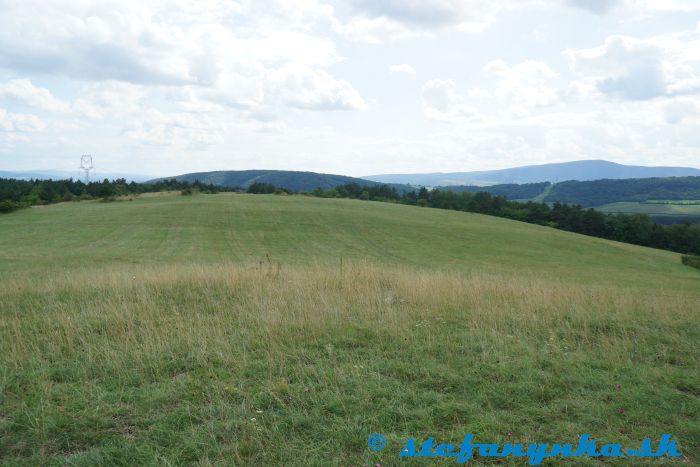 Hájnica - pohľad na Turecký vrch (v ľavej časti fotky)