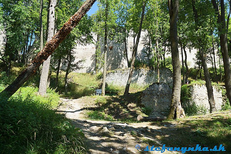 Dobrovodský hrad Dobrovodský hrad