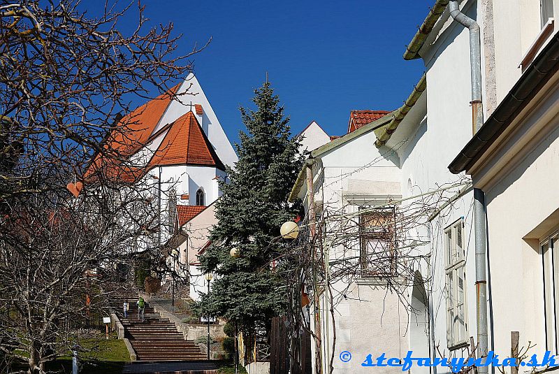 Svätý Jur - kostol sv. Juraja