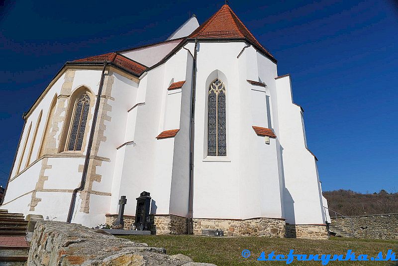 Svätý Jur - kostol sv. Juraja